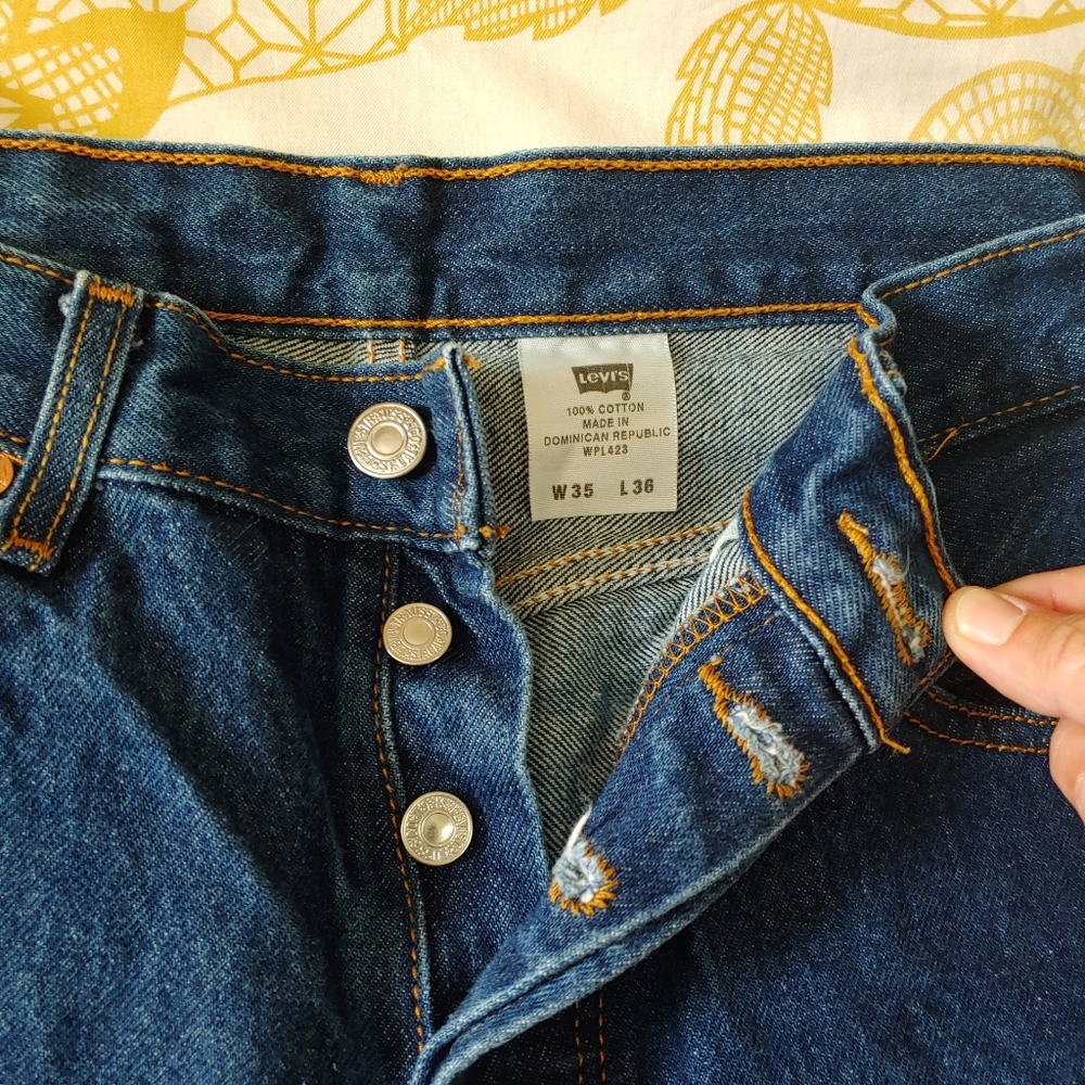 Levis 501 - Picture 2 of 4